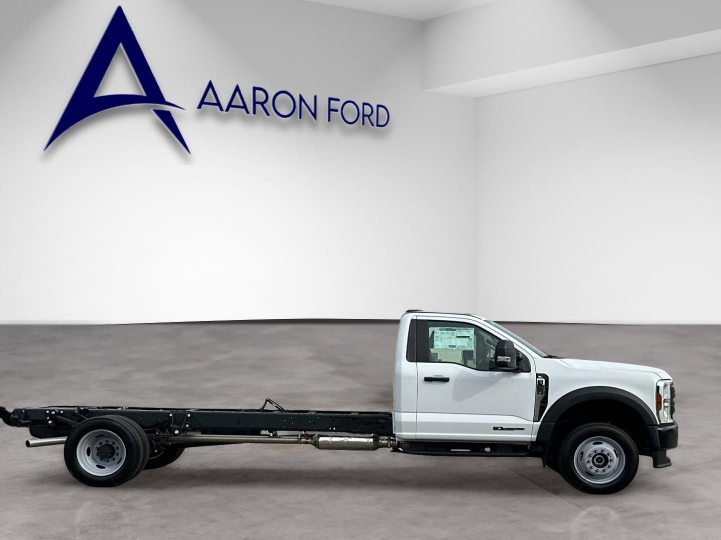 New 2026 Ford F550 4x4 Regular Cab Super Duty image 7