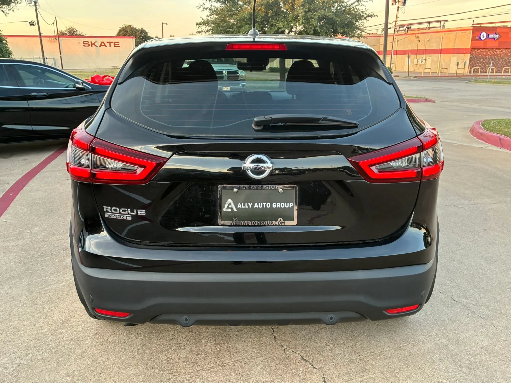 Used 2020 Nissan Rogue Sport S FWD image 6