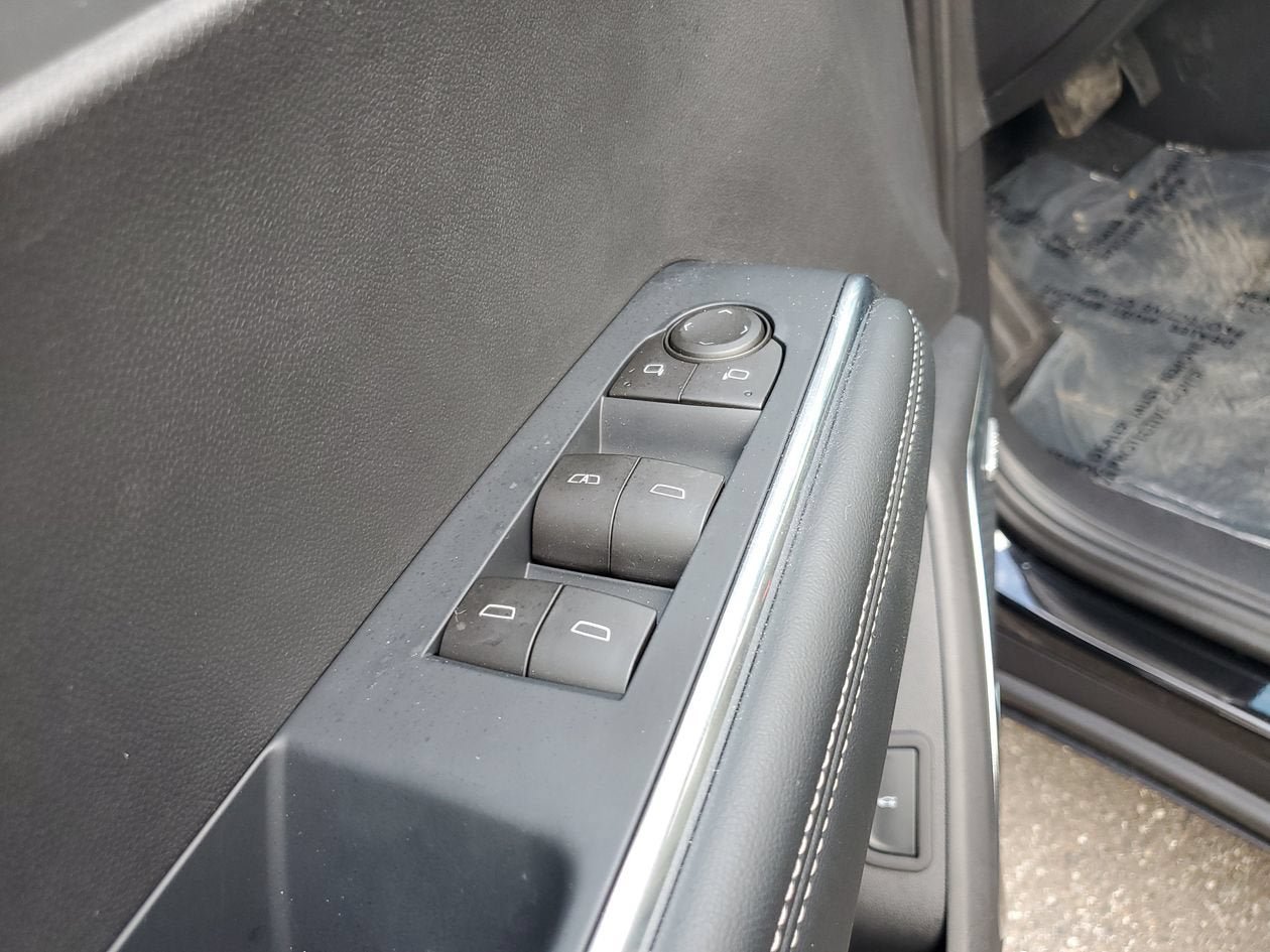 New 2026 GMC Acadia Elevation FWD image 18