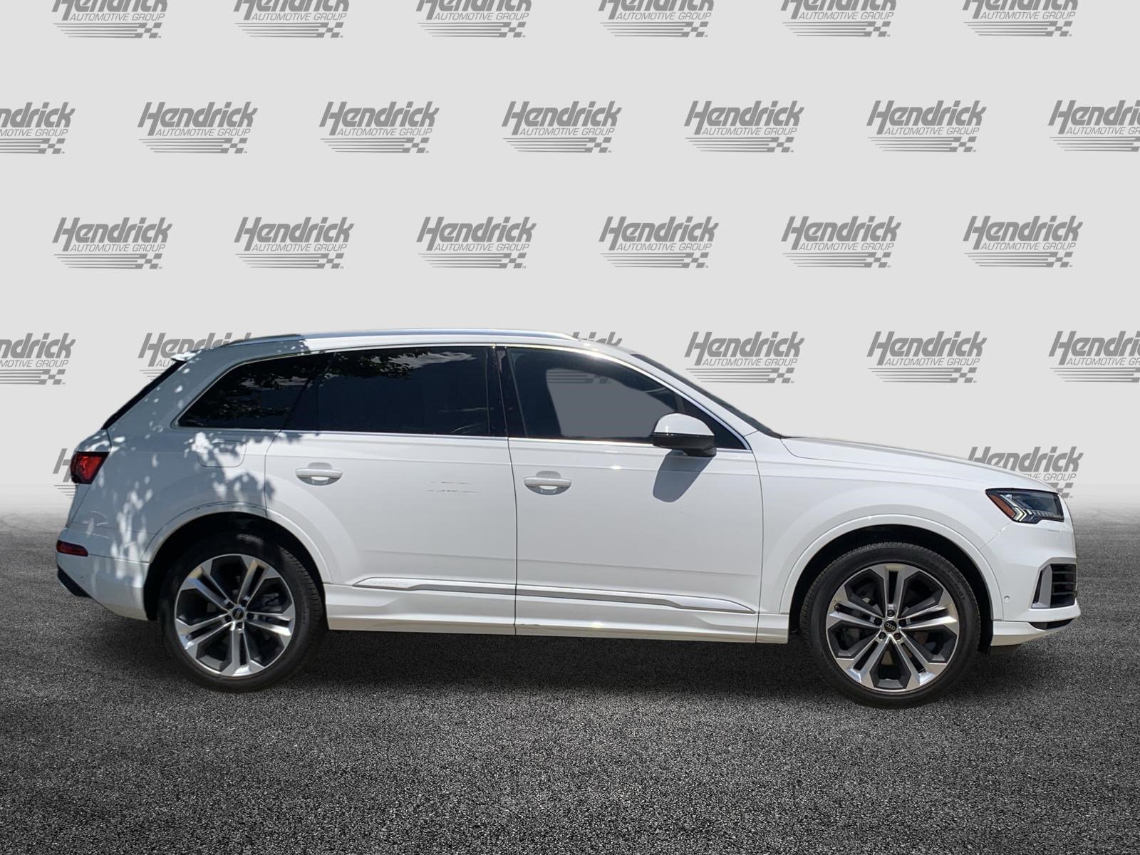 Used 2023 Audi Q7 3.0T Premium Plus AWD/4WD image 11