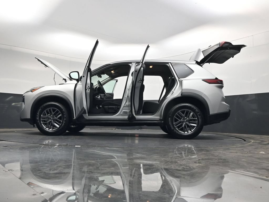 Used 2024 Nissan Rogue S AWD/4WD image 52