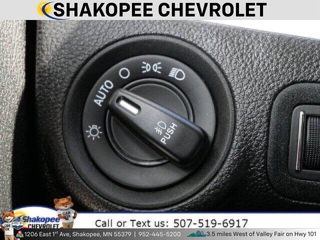 Used 2019 Dodge Journey SE image 17