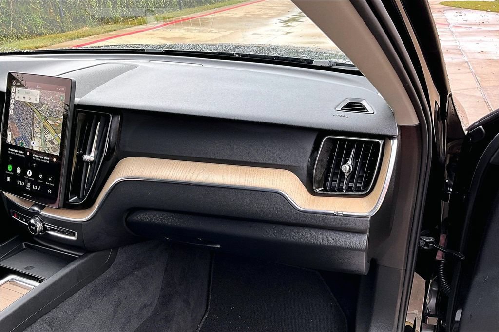 Certified 2026 Volvo XC60 B5 Plus AWD/4WD image 21