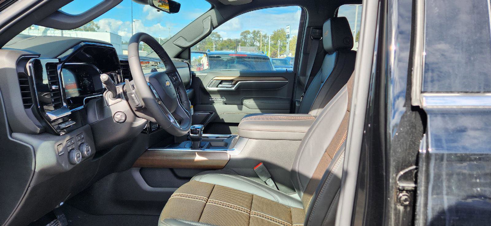 New 2026 Chevrolet Silverado 1500 High Country w/ Technology Package image 10