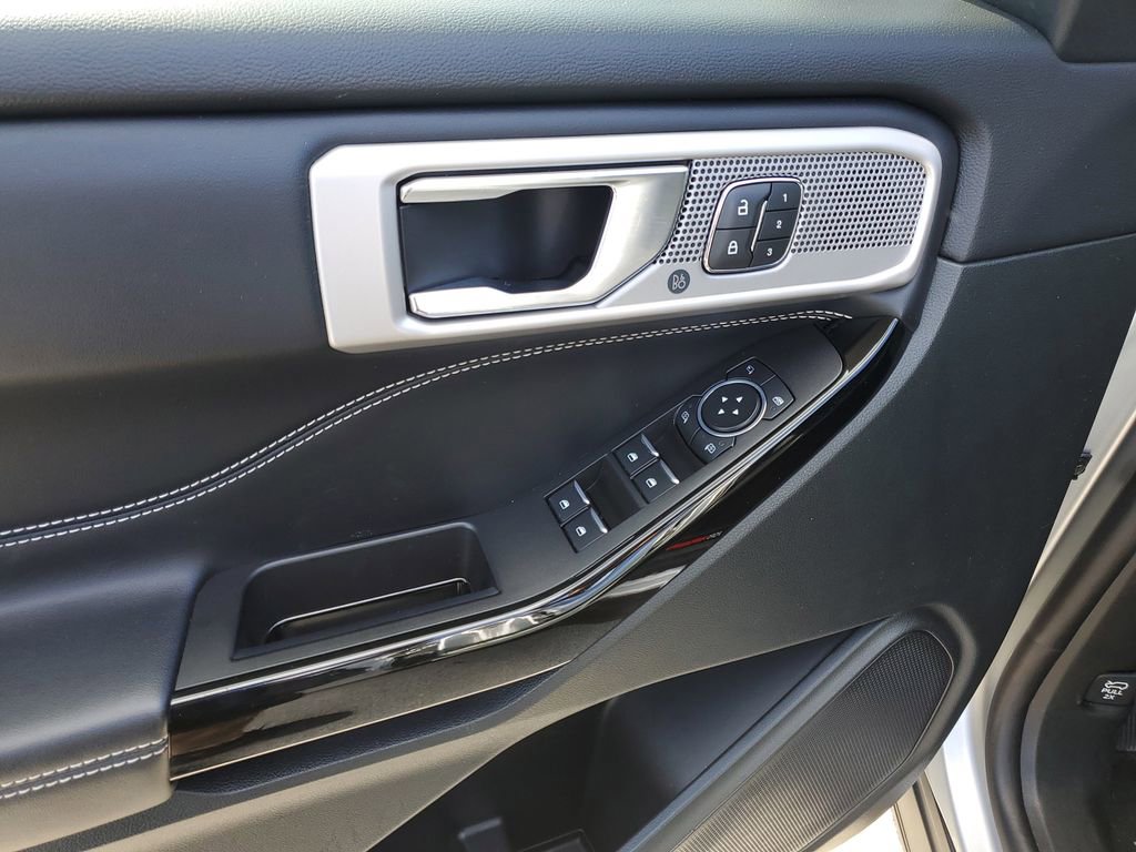 Used 2021 Ford Explorer ST w/ Equipment Group 401A image 19