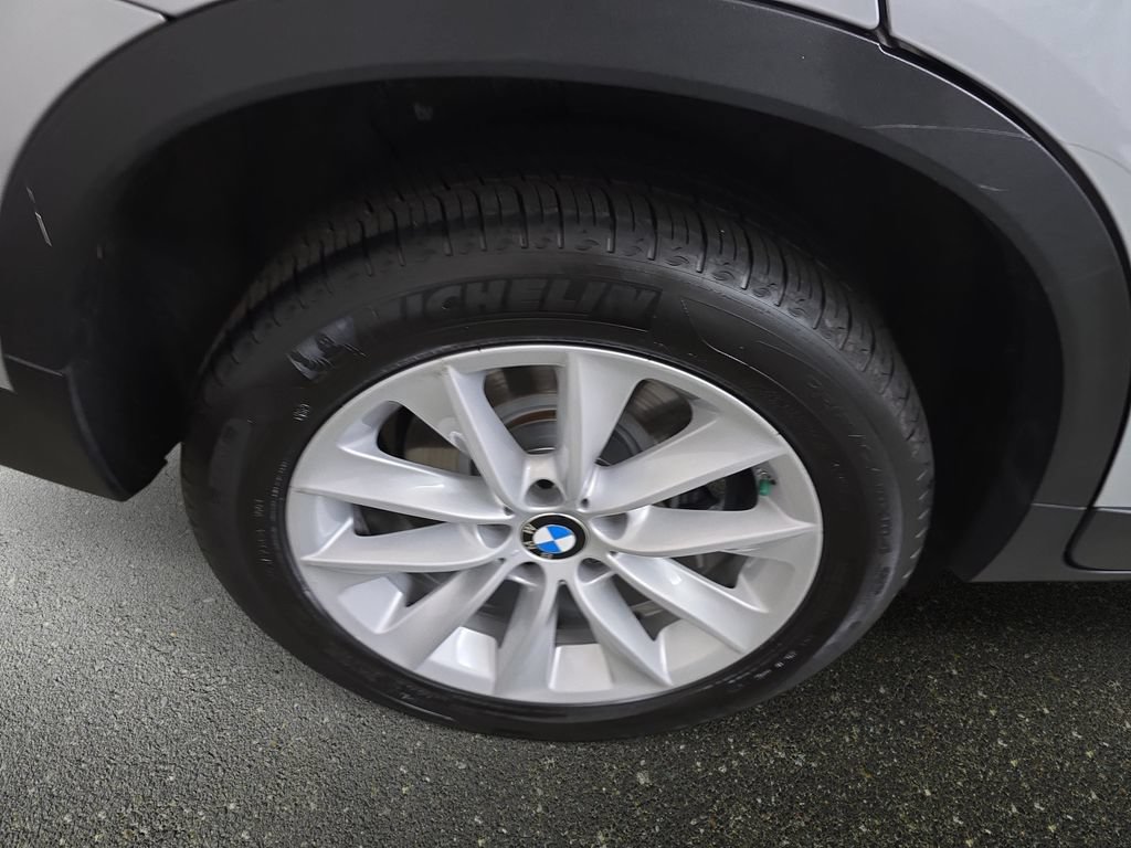 Used 2016 BMW X3 xDrive28i AWD/4WD image 33