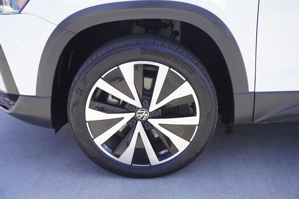 Used 2022 Volkswagen Taos SE FWD image 23