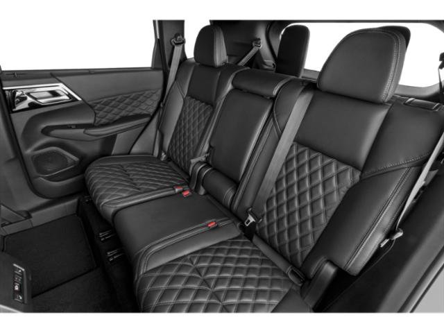 Used 2024 Mitsubishi Outlander SEL AWD/4WD image 13