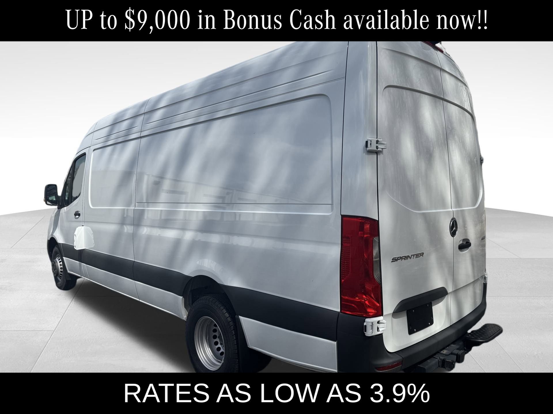 New 2025 Mercedes-Benz Sprinter 4500 image 25