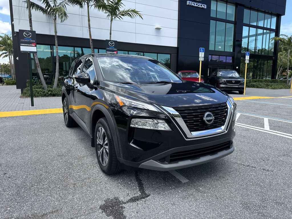 Used 2023 Nissan Rogue SV FWD image 7