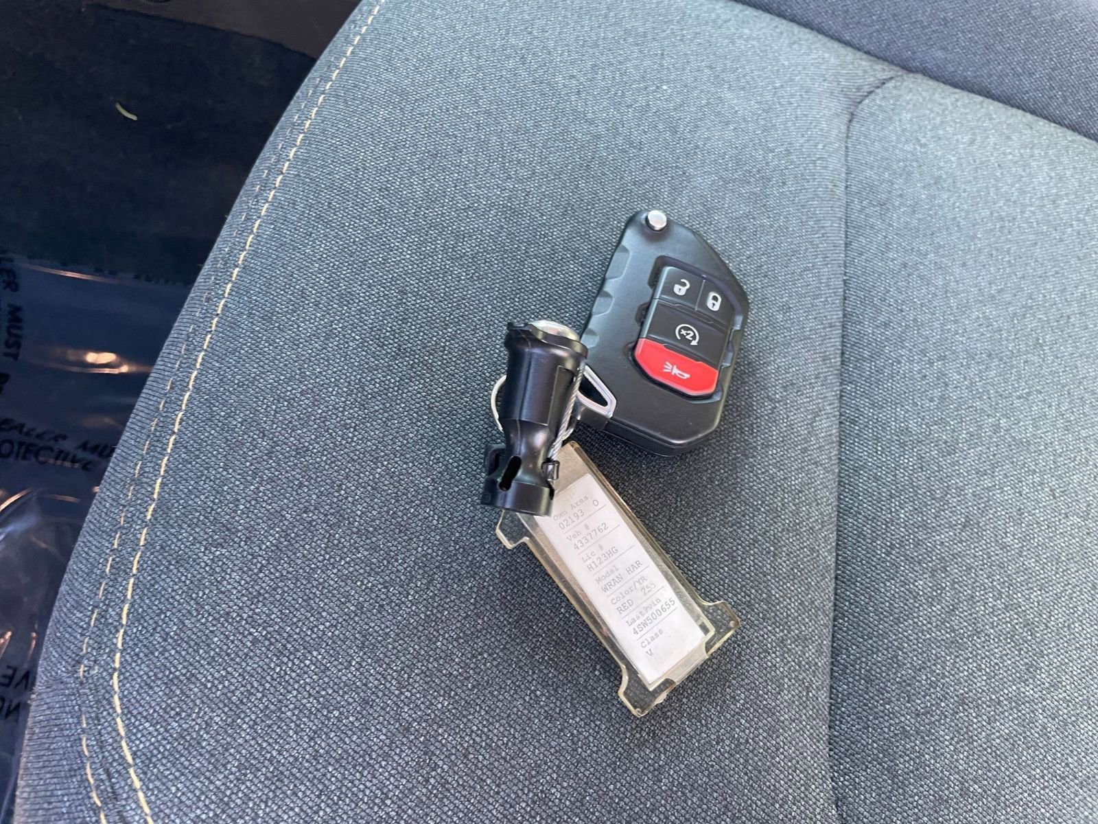 Used 2025 Jeep Wrangler Sahara image 22