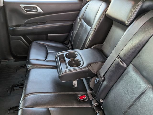 Used 2018 Nissan Pathfinder SL image 20