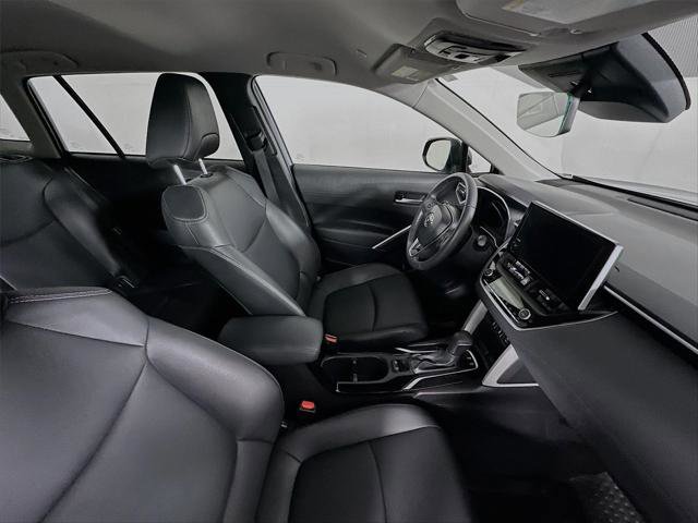 Certified 2025 Toyota Corolla Cross XLE image 27