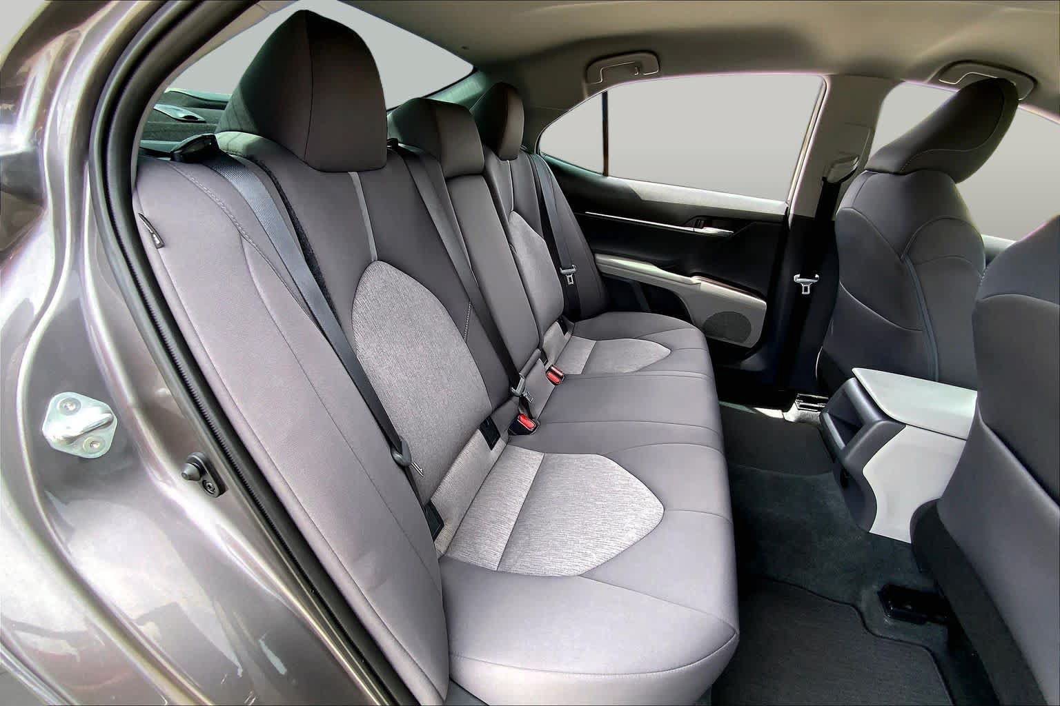 Used 2023 Toyota Camry LE FWD image 19