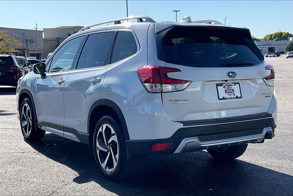 Certified 2023 Subaru Forester Touring AWD/4WD image 13