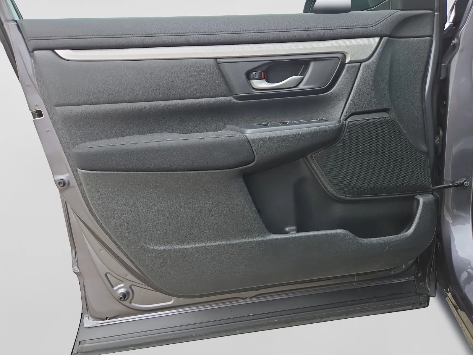 Used 2018 Honda CR-V LX image 14