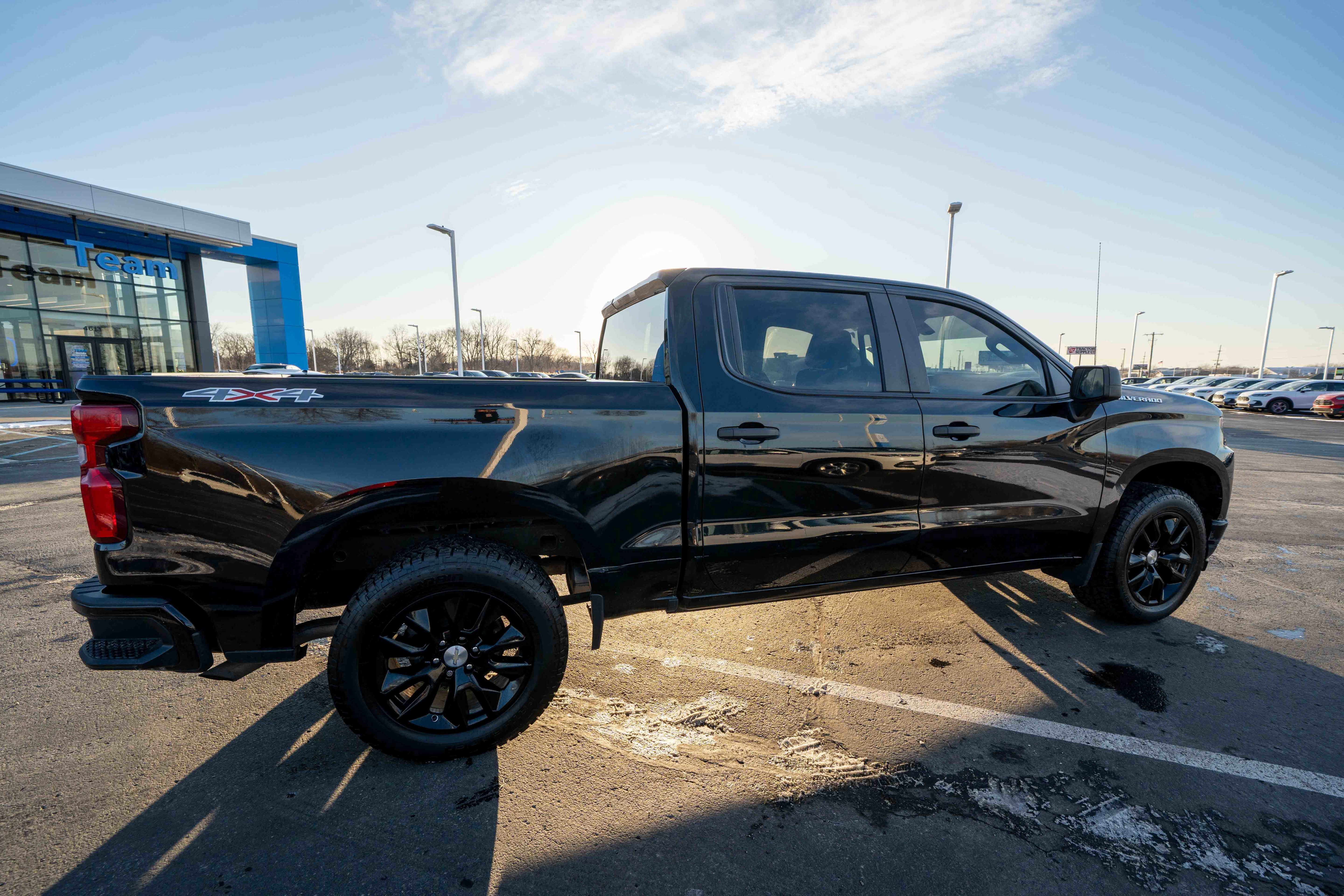 Used 2022 Chevrolet Silverado 1500 Custom image 6
