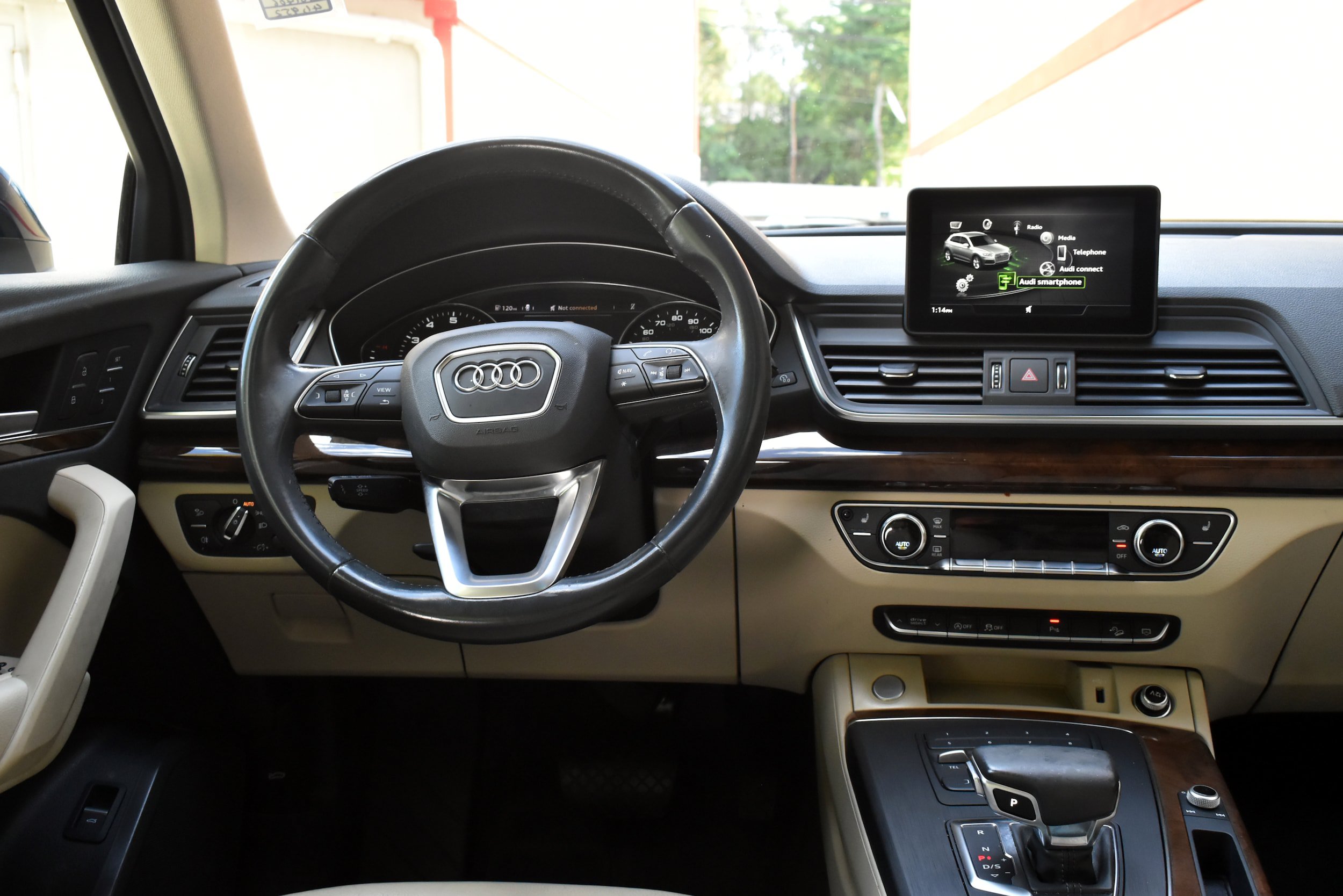 Used 2020 Audi Q5 2.0T Premium w/ Convenience Package AWD/4WD image 23