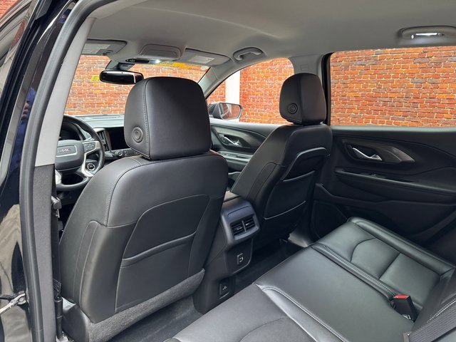 Used 2022 GMC Terrain SLT w/ Tech Package image 24