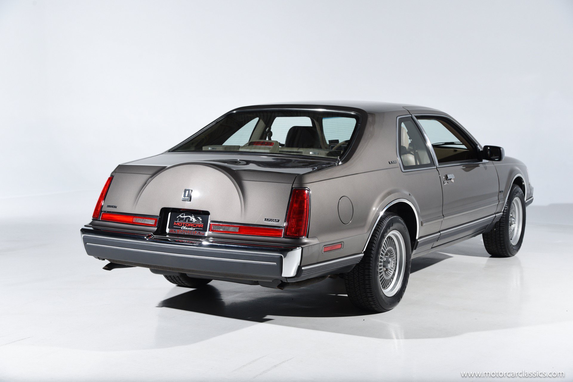 Used 1988 Lincoln Mark VII LSC RWD image 6