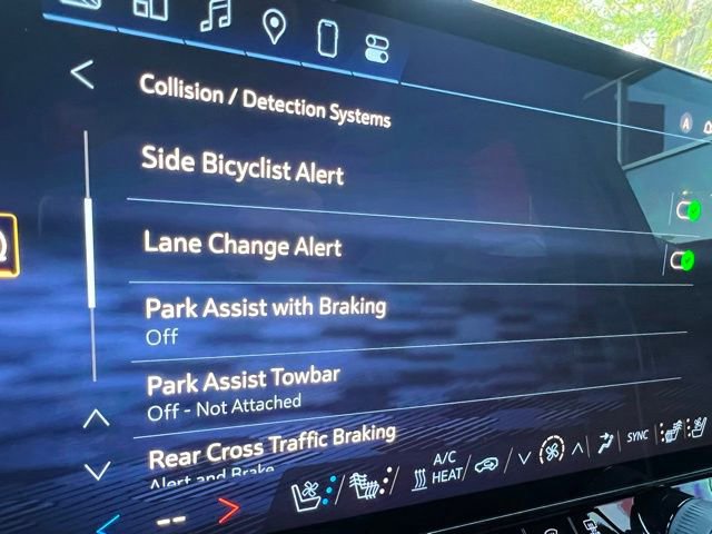 Used 2025 Chevrolet Blazer EV RS image 25