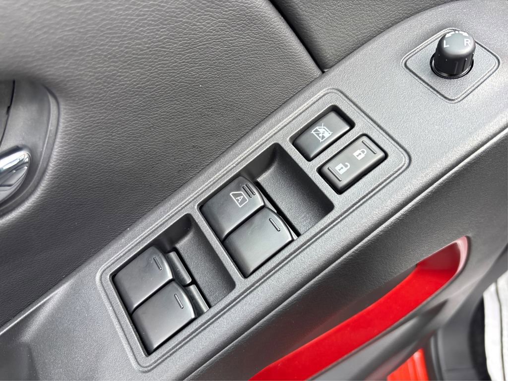Certified 2025 Nissan Frontier PRO-4X AWD/4WD image 33