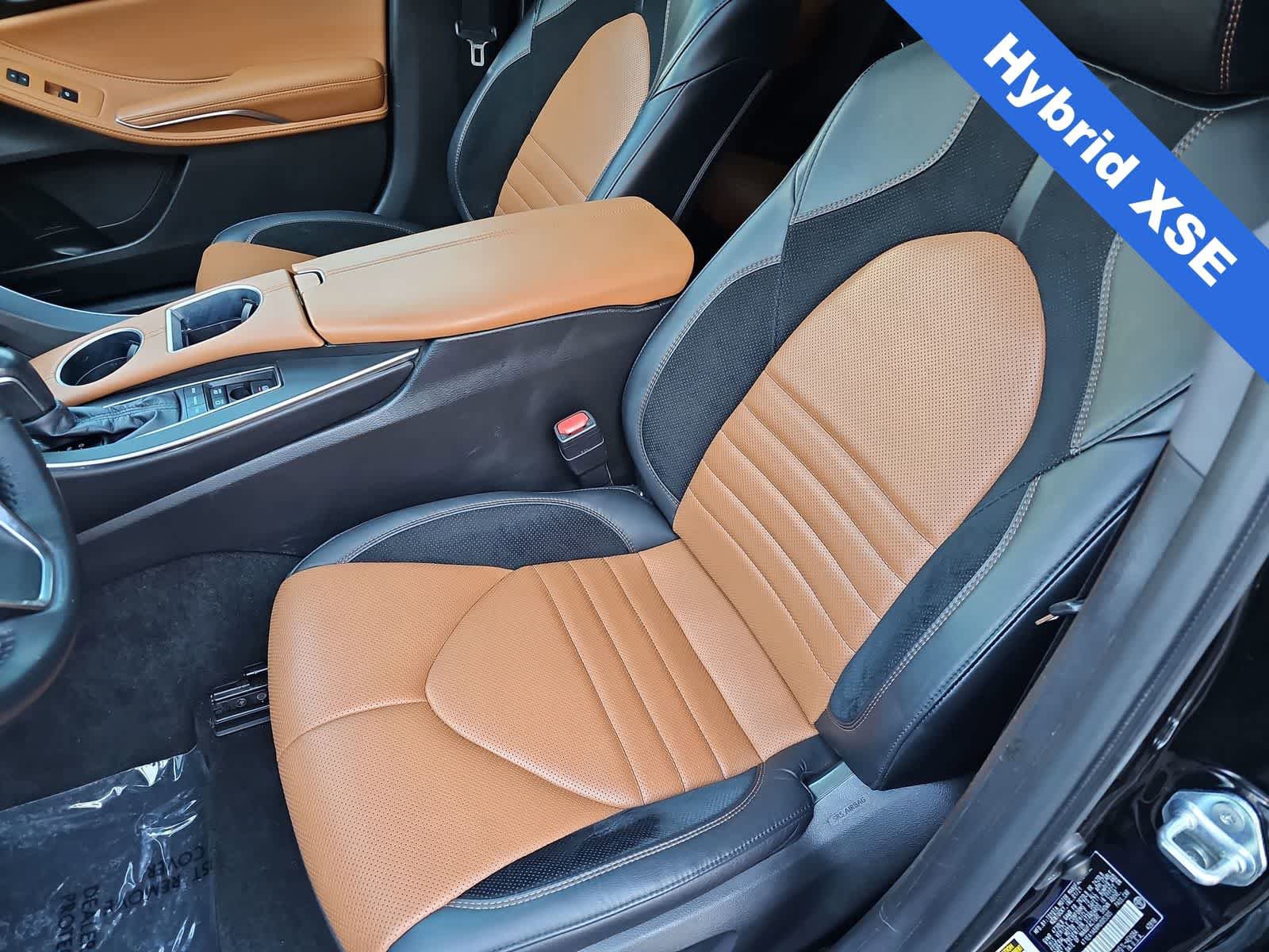 Used 2021 Toyota Avalon XSE image 15
