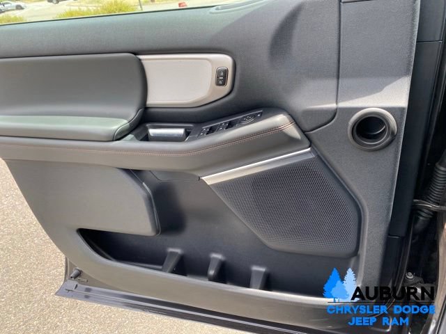 Used 2025 Ford Expedition Max Active AWD/4WD image 40