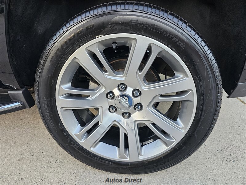 Used 2015 Cadillac Escalade Luxury AWD/4WD image 43