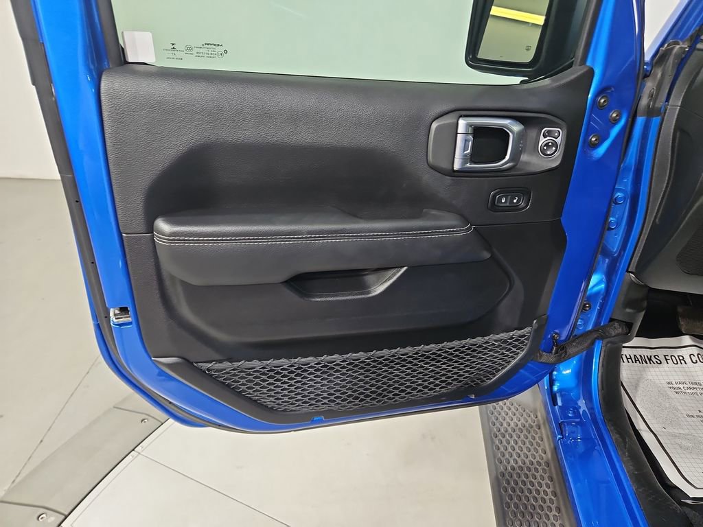 Used 2021 Jeep Wrangler Unlimited Sahara image 11