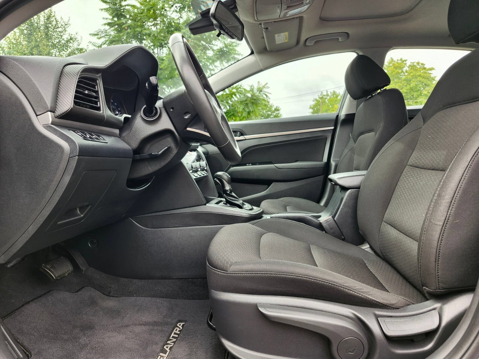 Used 2020 Hyundai Elantra Value Edition w/ Cargo Package (C1) FWD image 18