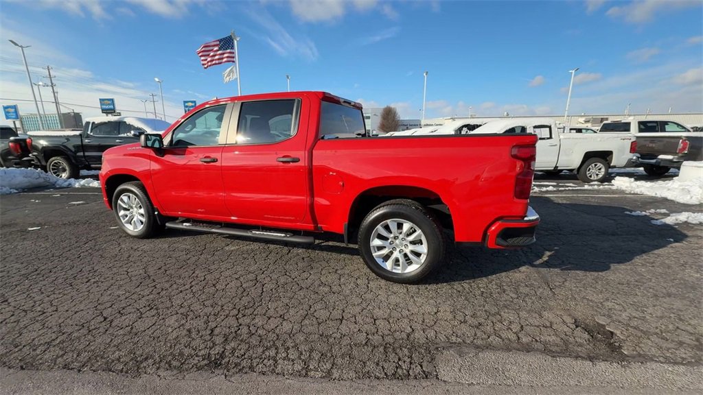 Used 2022 Chevrolet Silverado 1500 Custom image 5