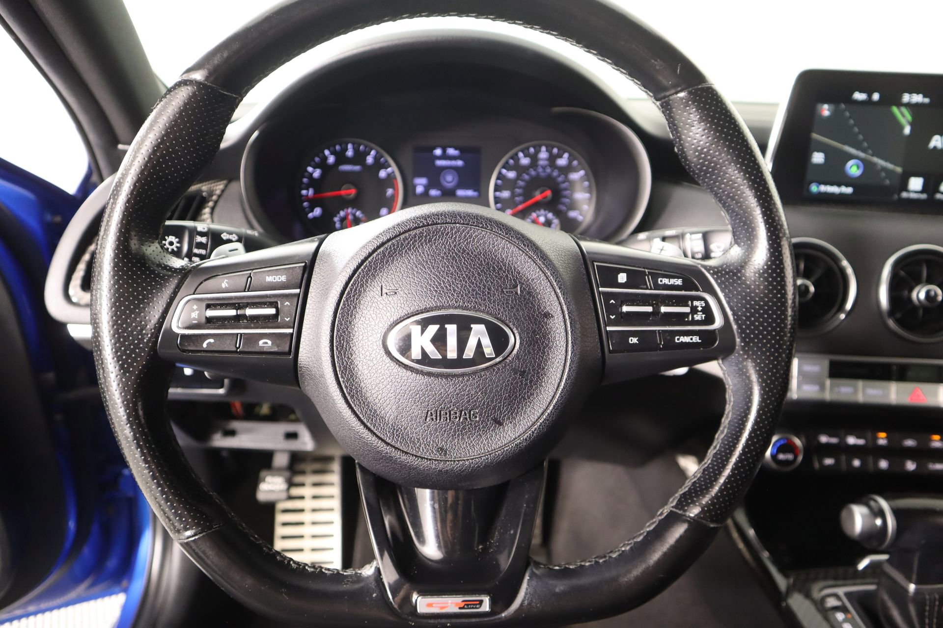 Used 2020 Kia Stinger GT-Line w/ Sun & Sound Package image 3