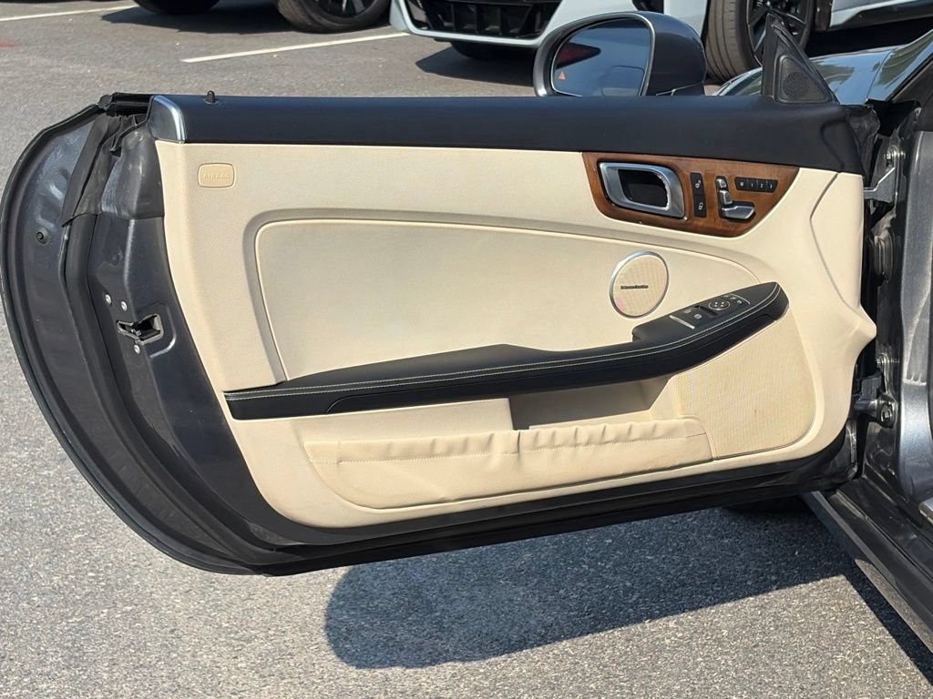 Used 2018 Mercedes-Benz SLC 300 image 14