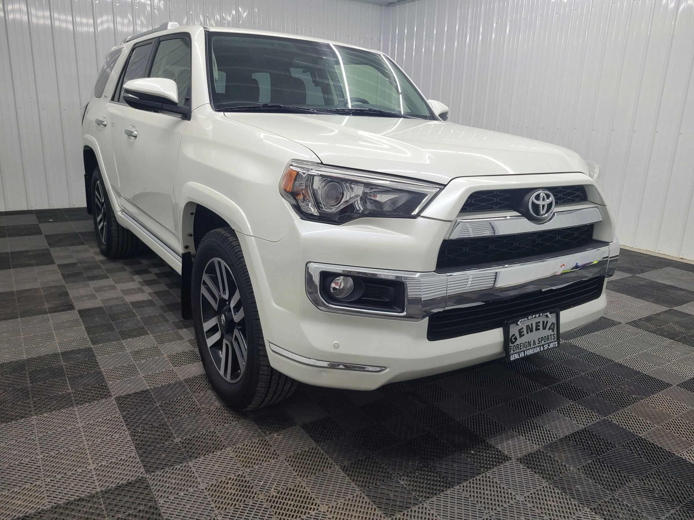 Used 2016 Toyota 4Runner Limited AWD/4WD image 14