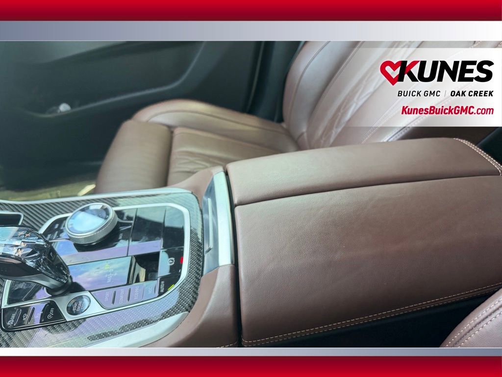 Used 2022 BMW X5 M50i image 13