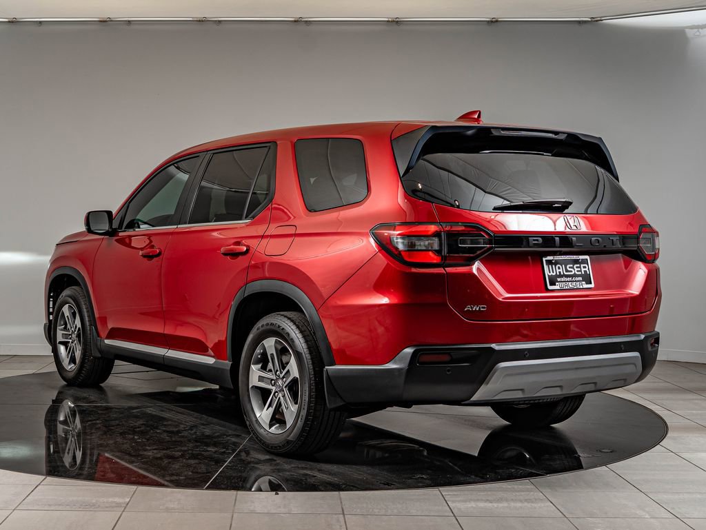 Used 2025 Honda Pilot EX-L image 7