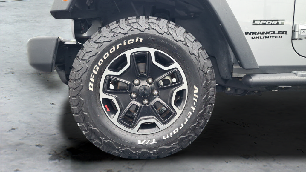 Used 2013 Jeep Wrangler Unlimited Sport AWD/4WD image 40