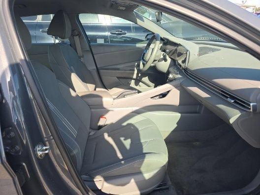 Used 2024 Hyundai Elantra SEL FWD image 11