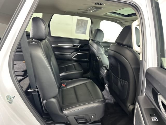 Used 2022 Kia Telluride S image 27
