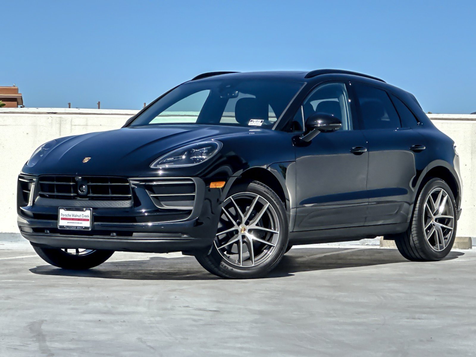Used 2026 Porsche Macan AWD/4WD image 1