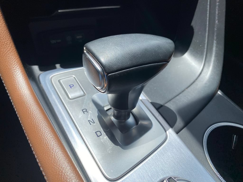 Used 2021 Genesis G70 2.0T w/ Elite Package RWD image 17