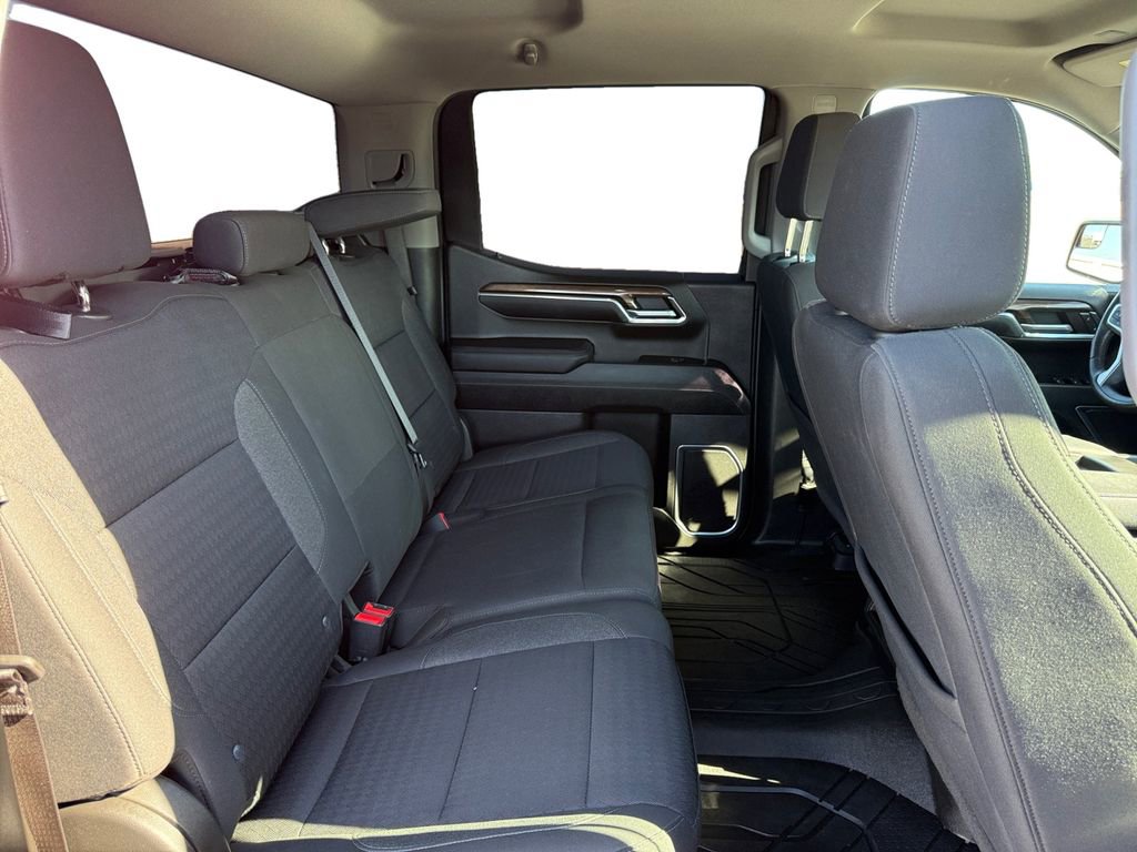 Used 2023 Chevrolet Silverado 1500 LT image 18