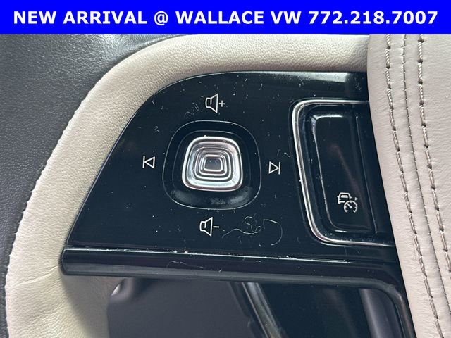 Used 2024 Lincoln Aviator Reserve w/ Equipment Group 201A image 20