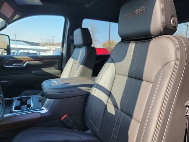 Used 2024 Chevrolet Silverado 2500 High Country w/ High Country Premium Package image 18