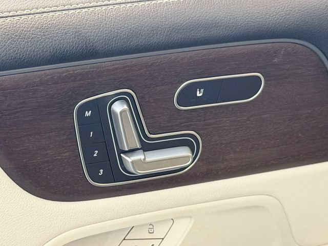 Certified 2023 Mercedes-Benz GLB 250 4MATIC image 17