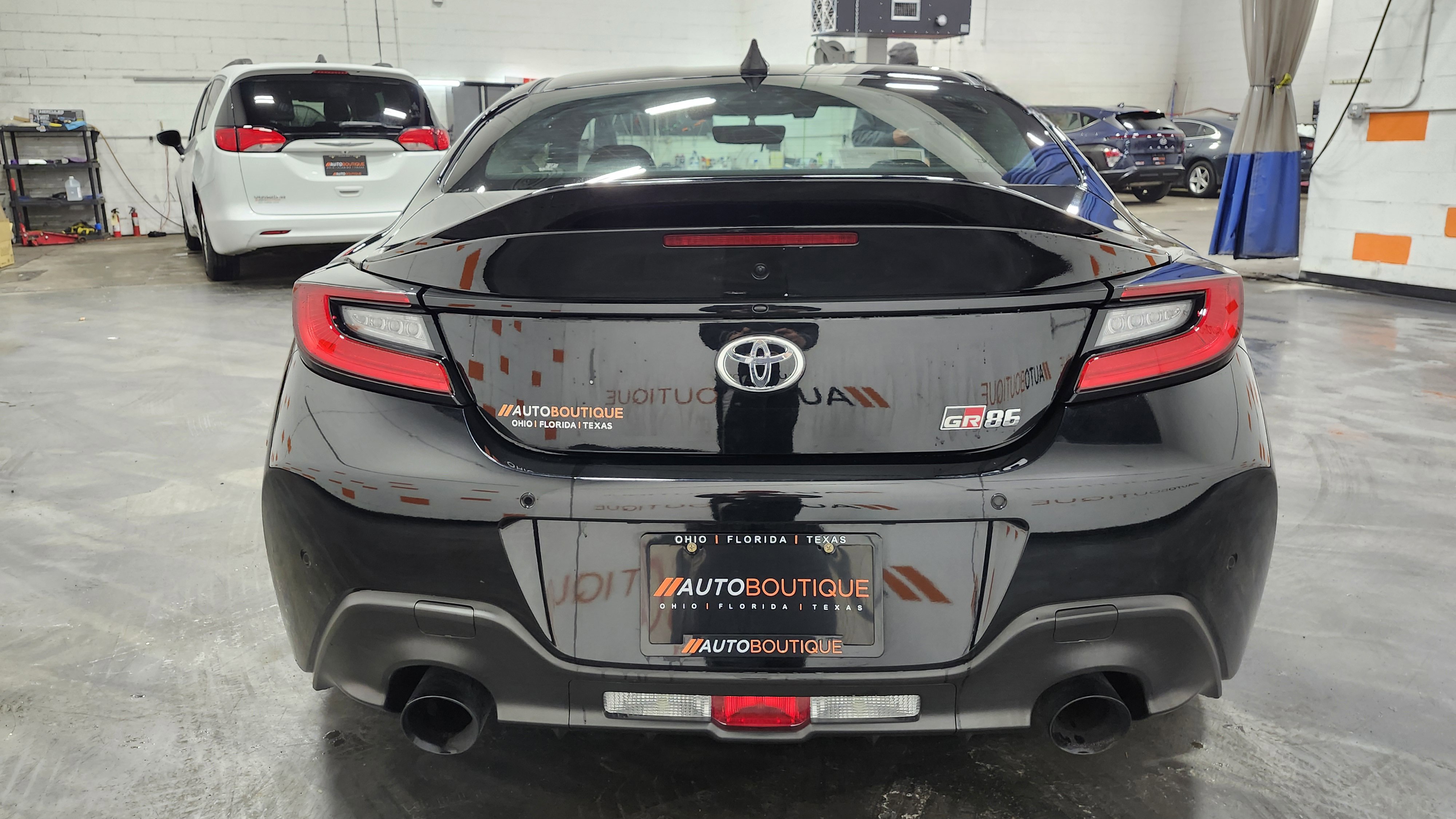 Used 2025 Toyota GR86 Premium w/ GR Wheel Package (TMS image 15