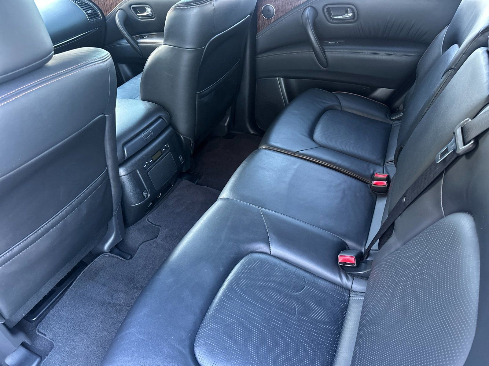 Used 2018 Nissan Armada SL w/ Moonroof Package image 12