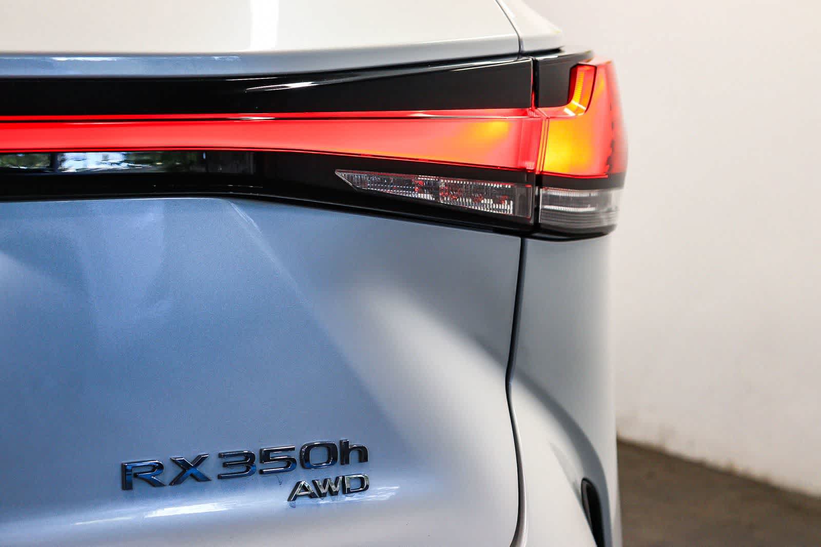 Used 2024 Lexus RX 350h w/ Convenience Package AWD/4WD image 11