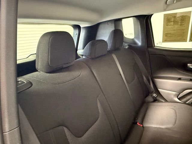 Used 2023 Jeep Renegade Latitude AWD/4WD image 44